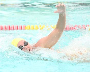 UT Swimmers Notch Victory Over SCAD