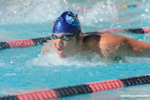 Spartan Swimmers Find Success on Busy Saturday