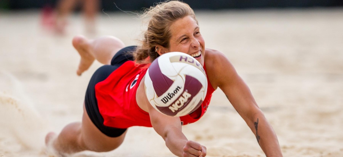 Beach Volleyball Competes Against the Best Teams in the Nation to Open Season