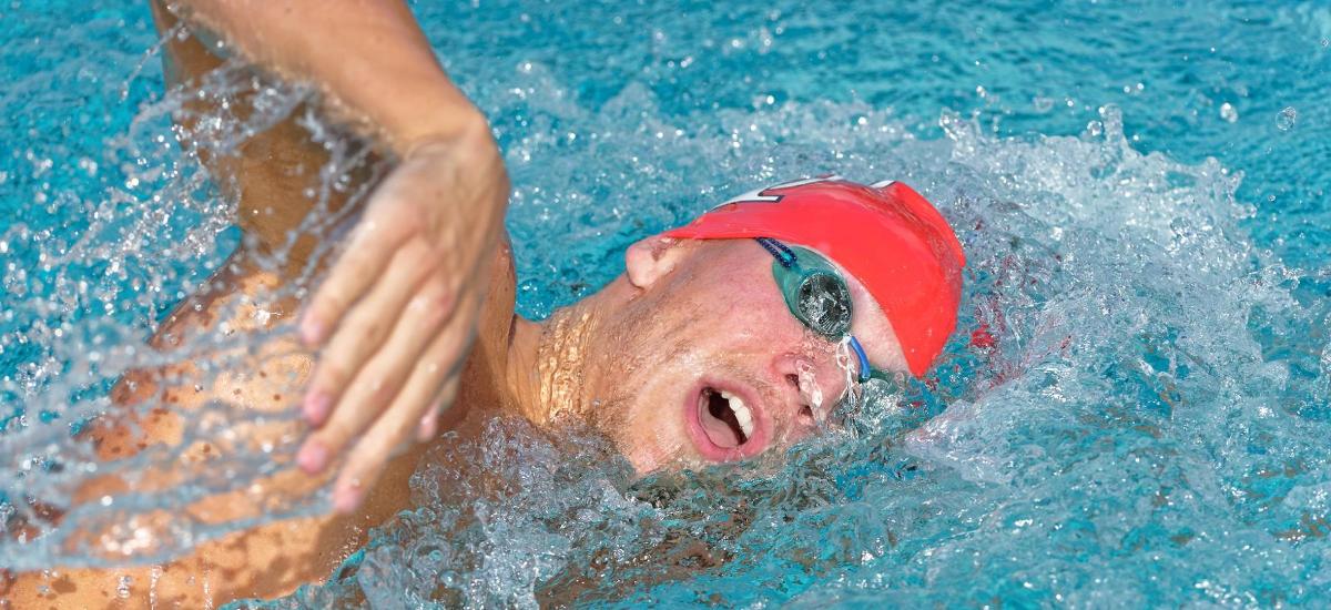 Kiner Leads Tampa Men to Win over FSC