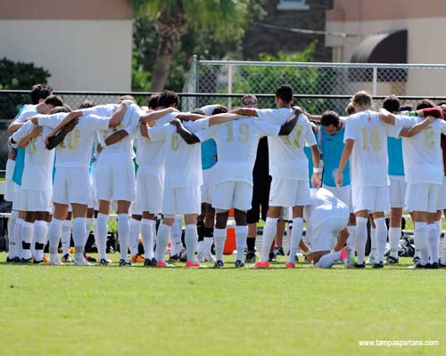 Spartan Men Welcome Lions To Town On Senior Day