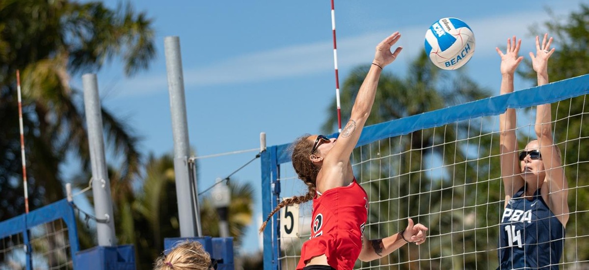 UT Beach Volleyball Dominates Day 2 of the Tampa Tournament