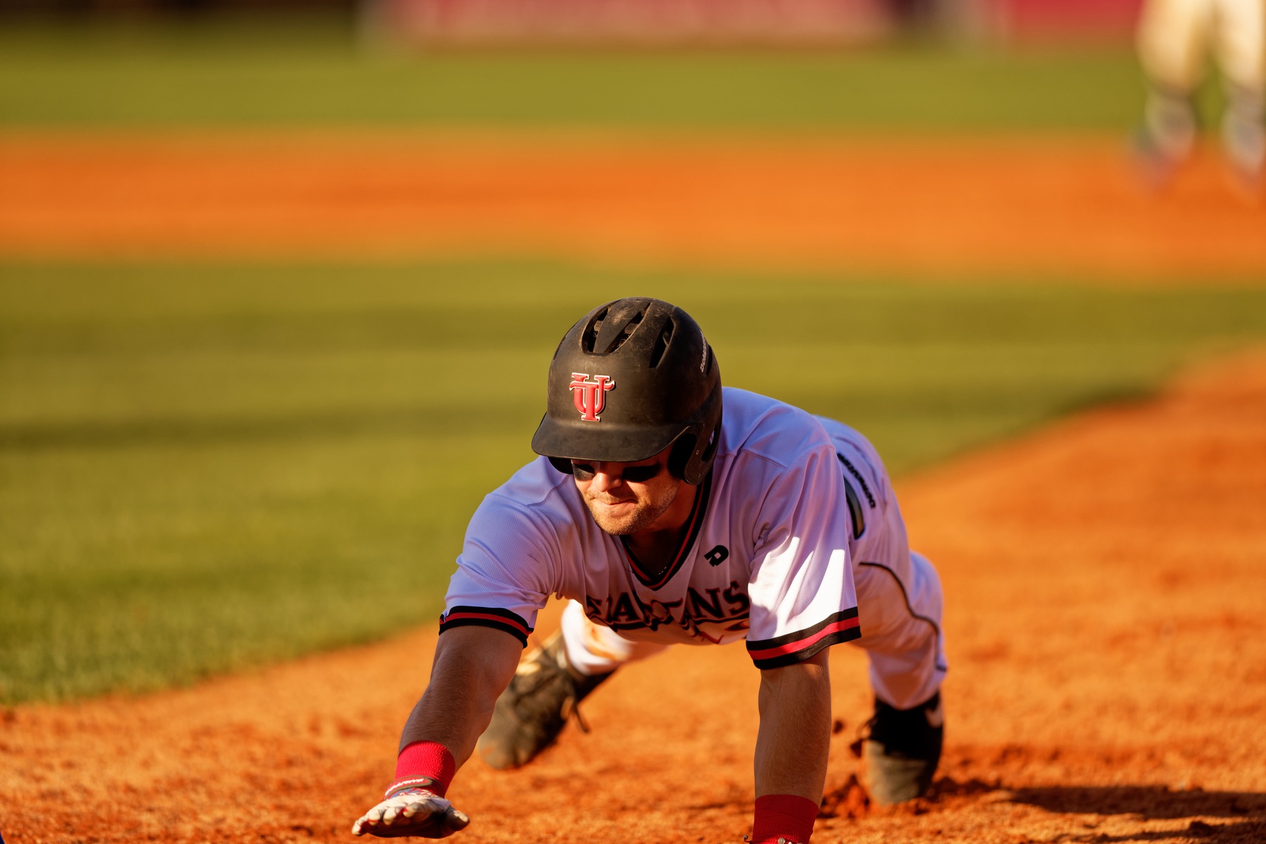#1 Tampa Splits Doubleheader With Lions