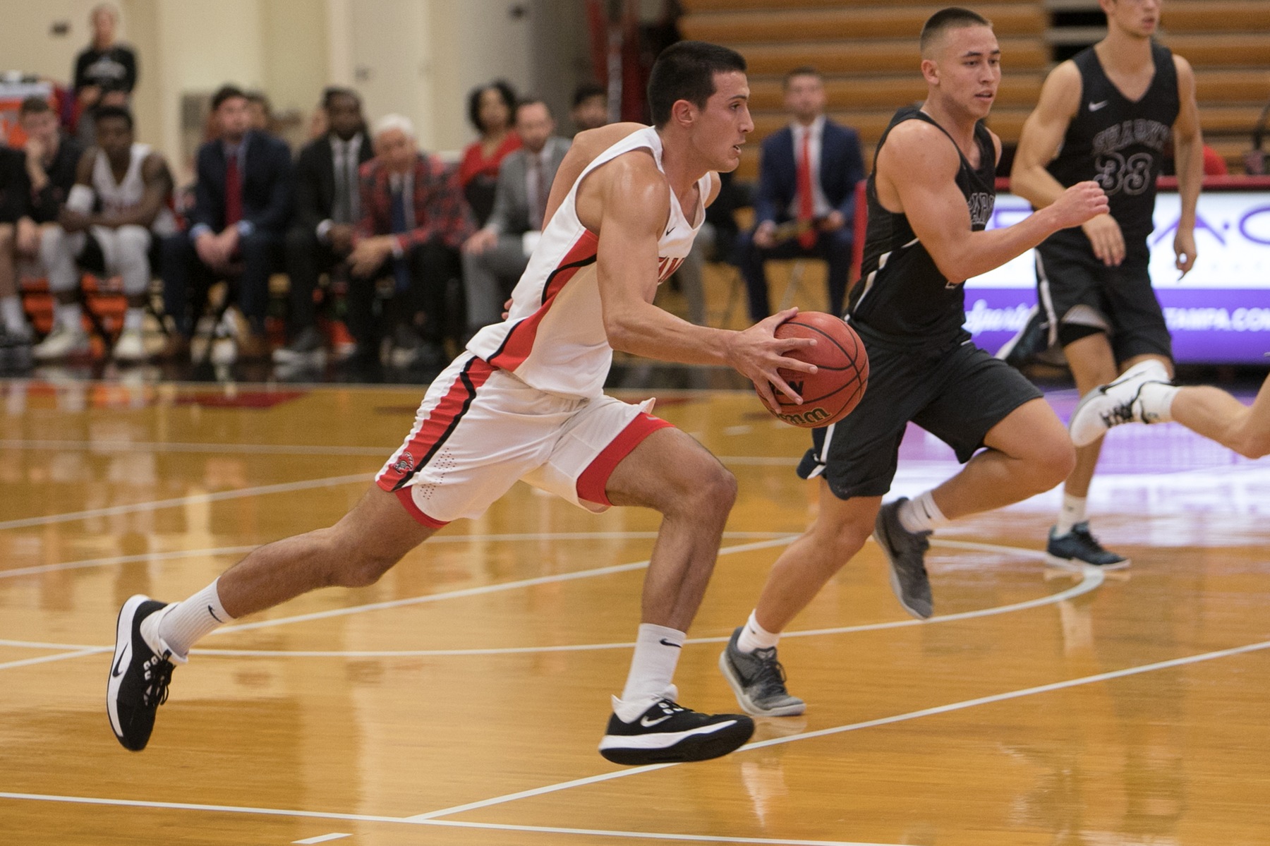 Men's Basketball Decidedly Upsets Embry-Riddle