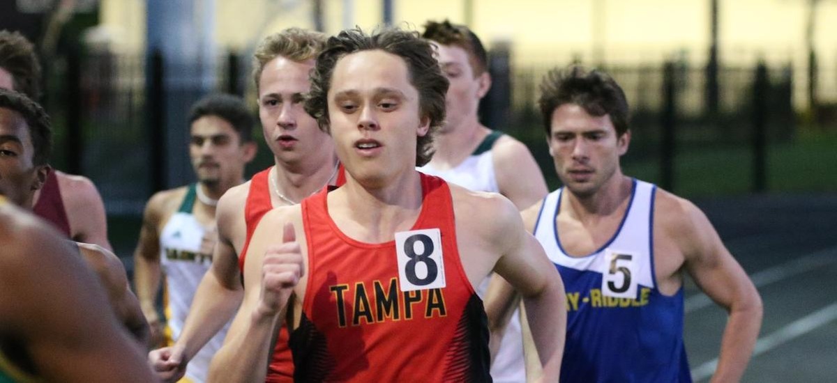 UT Runners Among Pack at USF Open