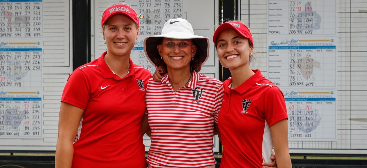 Women's Golf Honored in Senior Salute