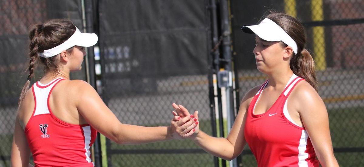 Rollins Upends Tampa in SSC Tennis Action